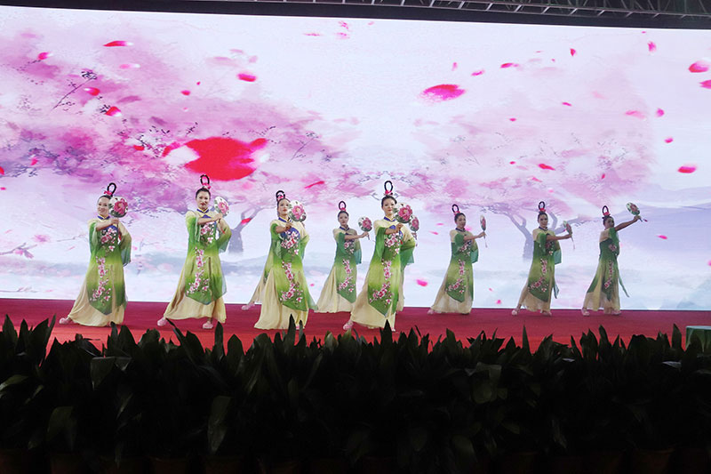集團(tuán)2020新春年會(huì)-(25).jpg